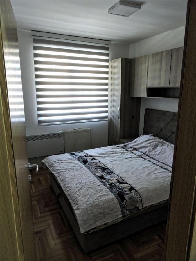 Apartman Lux S&V 1 Lukavica Istocno Sarajevo Hilandarska Centar Lejlighed Eksteriør billede